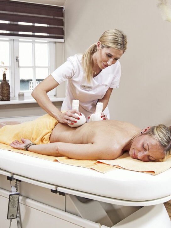 Besondere Massagen im TAO-Wellnessbereich